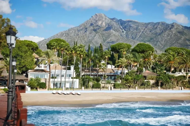 golden mile beachfront mountain retreat 1024x683 1
